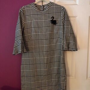 H&M Black and White Checkered Long Sleeve Dress